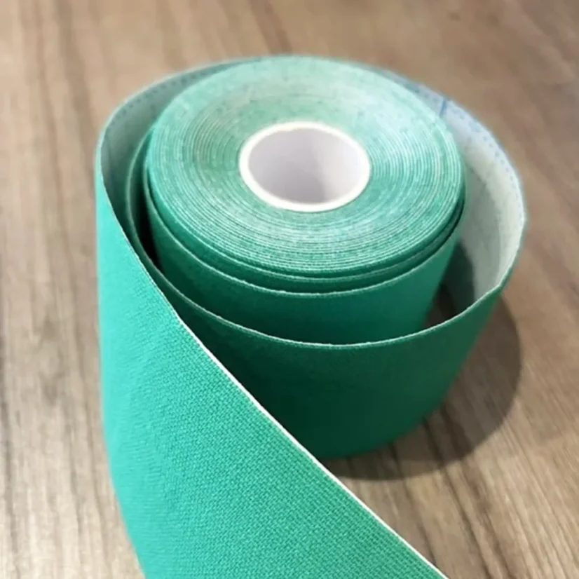 Zelený kineziologické tejp